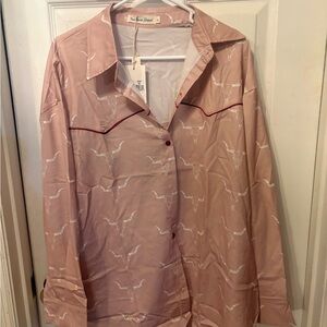 Southern Grace Dusty Pink Western Button-Up Shirt with White Longhorn Accent